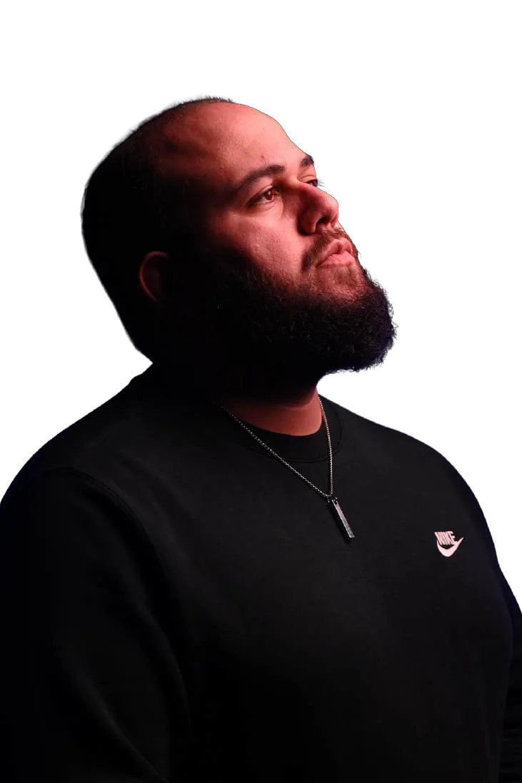 Portrait of Fayz, FMRS Social Media Manager